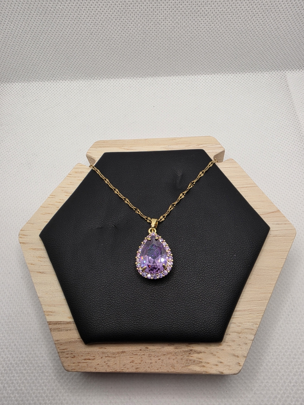 Gold-Plated Teardrop Purple Pendant Necklace - Women Jewelry.